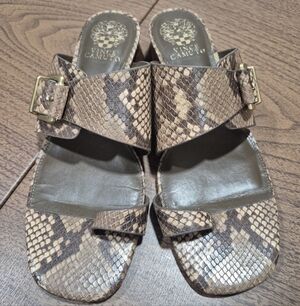 Like New! Vince Camuto Leather Snakeskin Pattern Sandals